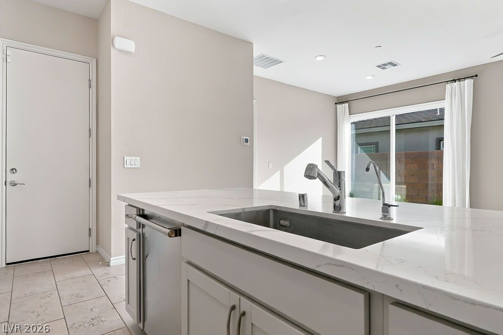 929 Silverfir Court Property Photo 12