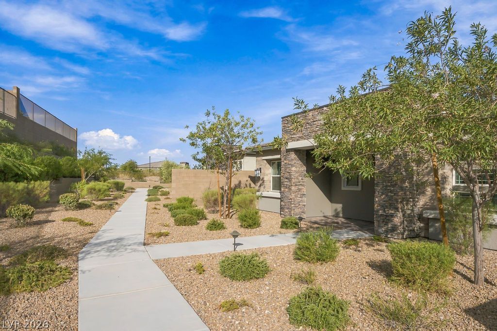 929 Silverfir Court Property Photo 37