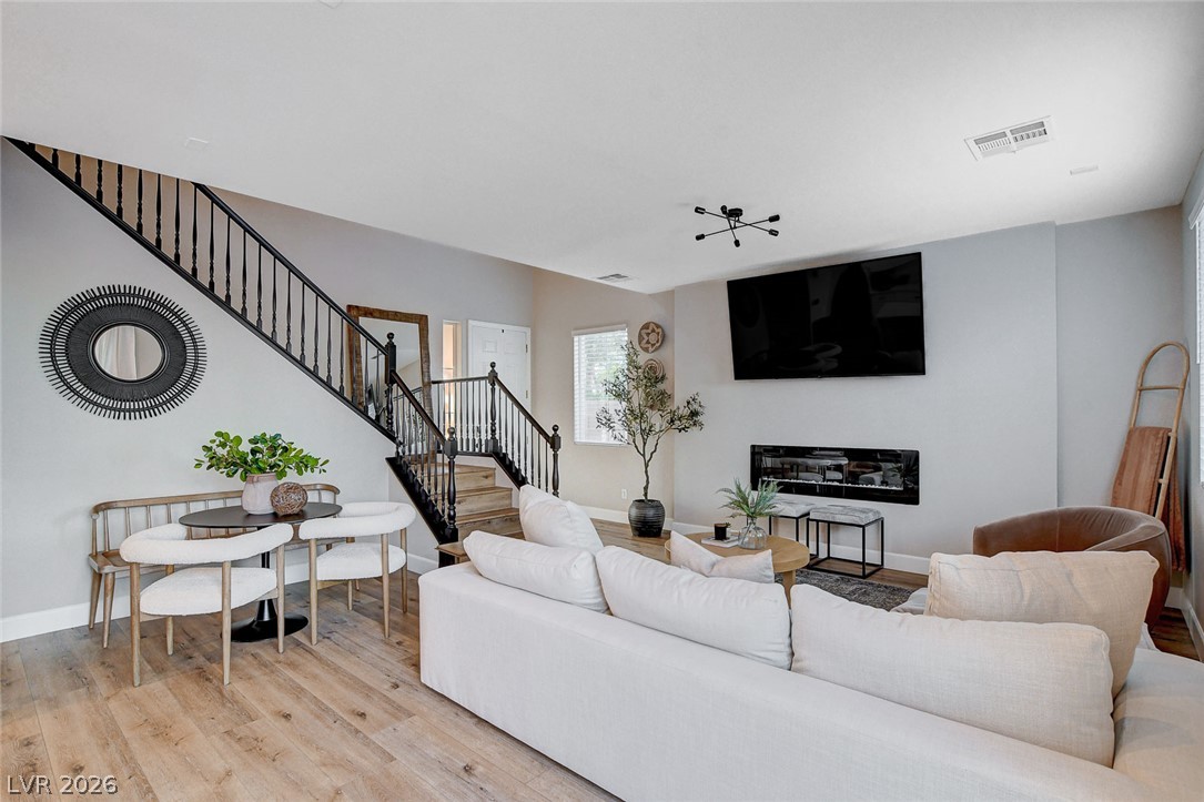 10400 Raining Sky Street Property Photo 4