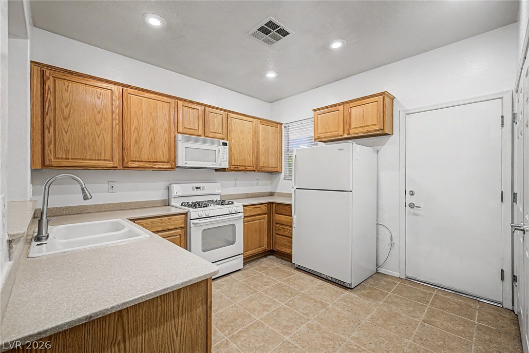 2539 Evening Twilight Avenue Property Photo 7