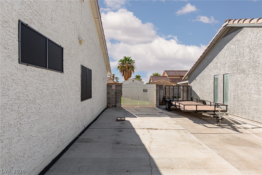 5008 Deep Forest Drive Property Photo 4