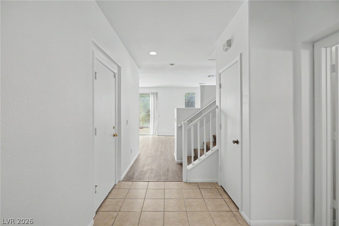 1919 Silver Crest Court Property Photo 6