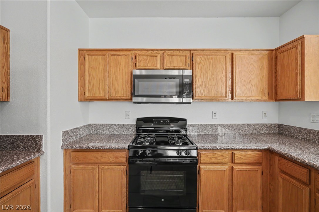1919 Silver Crest Court Property Photo 22