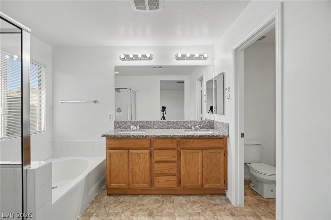 1919 Silver Crest Court Property Photo 35