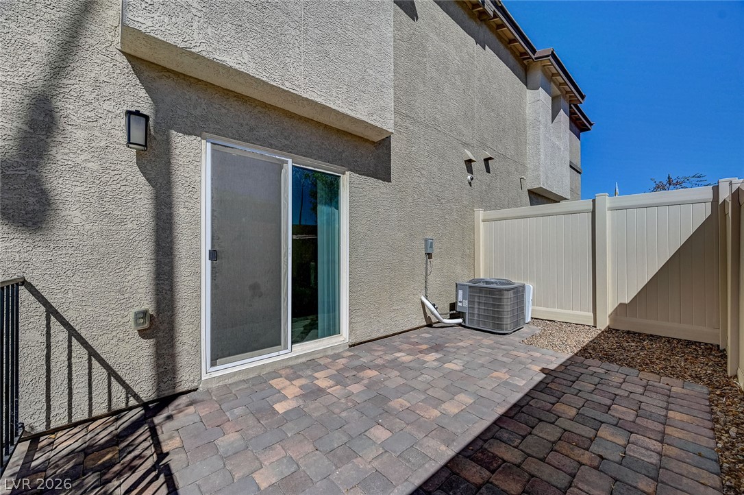 2774 Champagne Gold Avenue Property Photo 26