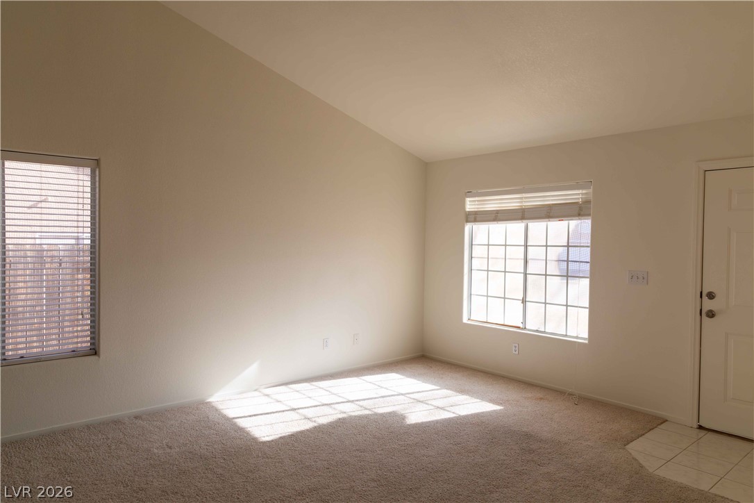 401 Honeysuckle Lane Property Photo 7
