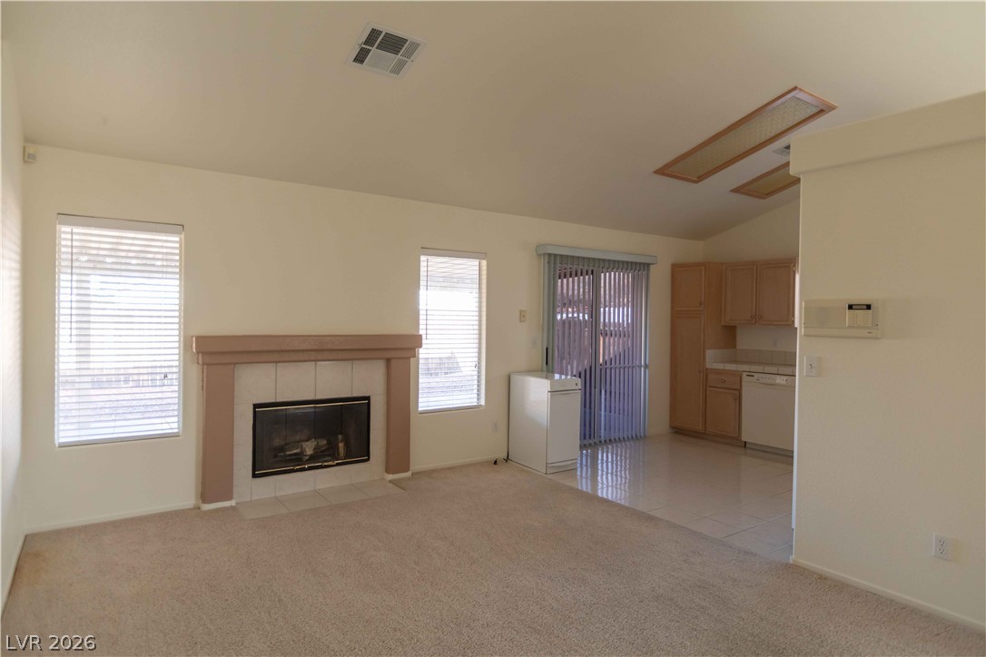 401 Honeysuckle Lane Property Photo 11