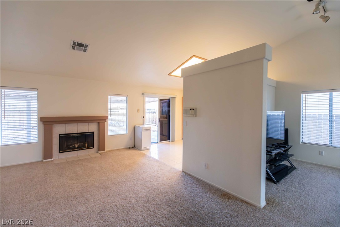 401 Honeysuckle Lane Property Photo 12