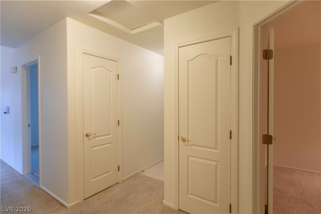 401 Honeysuckle Lane Property Photo 24
