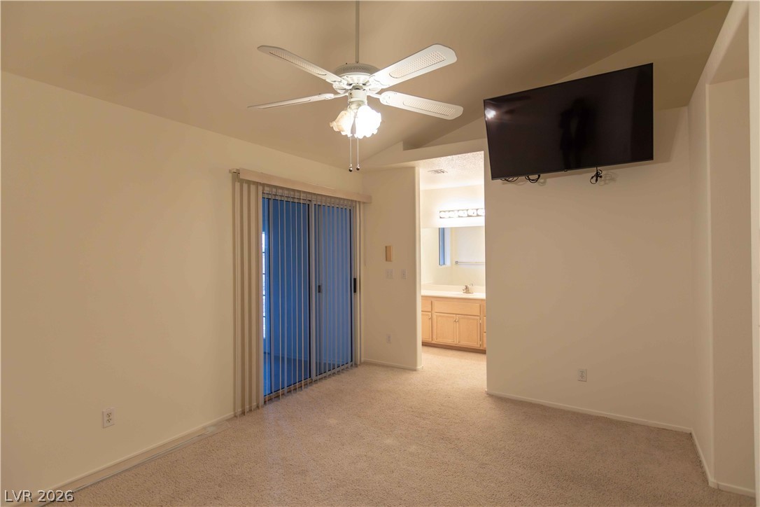 401 Honeysuckle Lane Property Photo 25