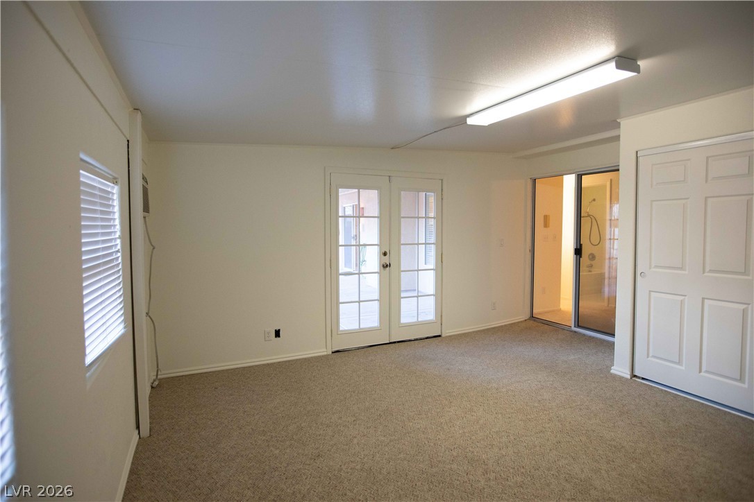 401 Honeysuckle Lane Property Photo 36