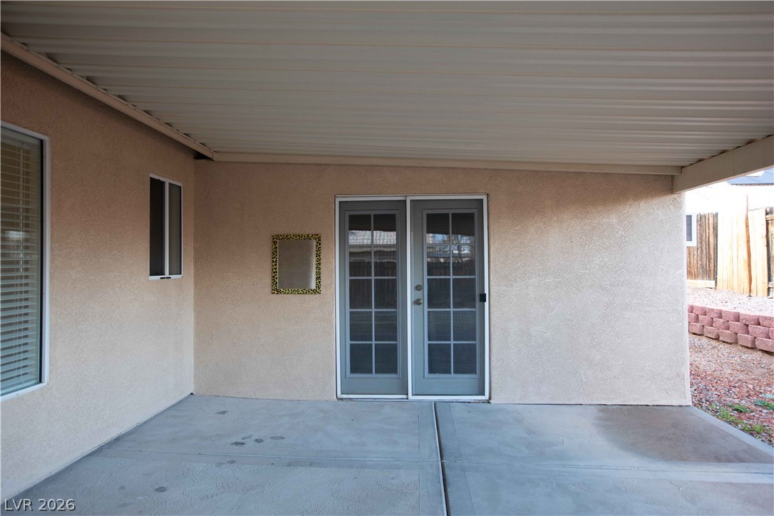 401 Honeysuckle Lane Property Photo 39