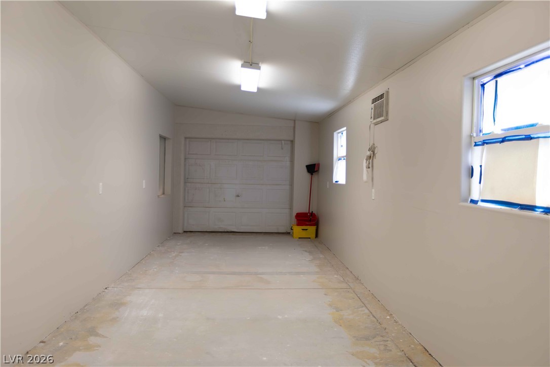 401 Honeysuckle Lane Property Photo 63