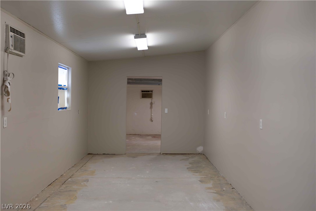 401 Honeysuckle Lane Property Photo 64