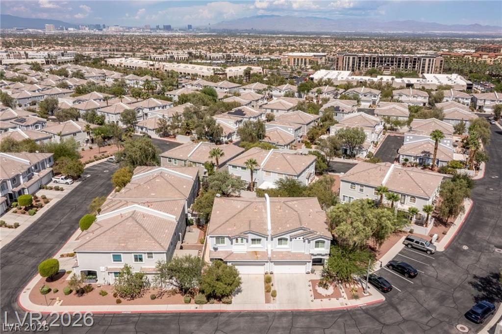 275 Spectacular Street Property Photo 2