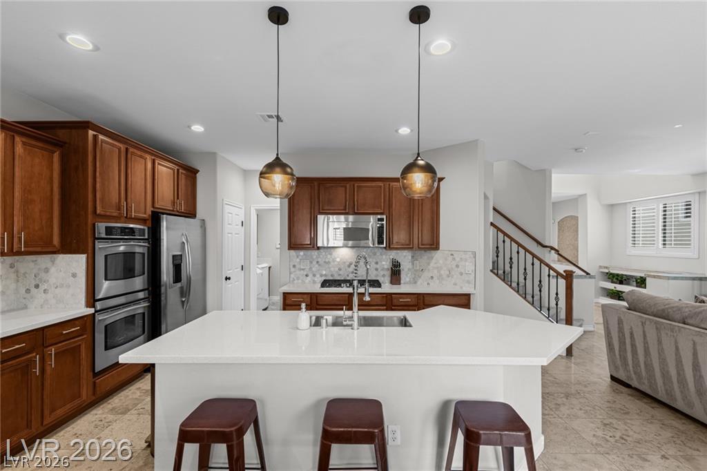 275 Spectacular Street Property Photo 9