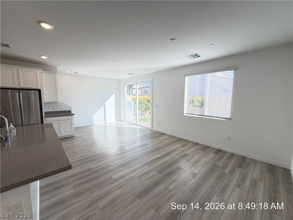 8856 Flora Run Avenue Property Photo 10