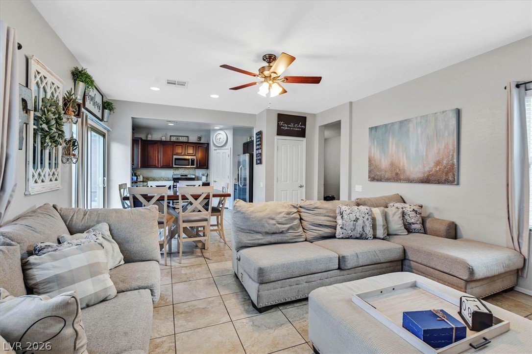 2612 Seurat Terrace Property Photo 6