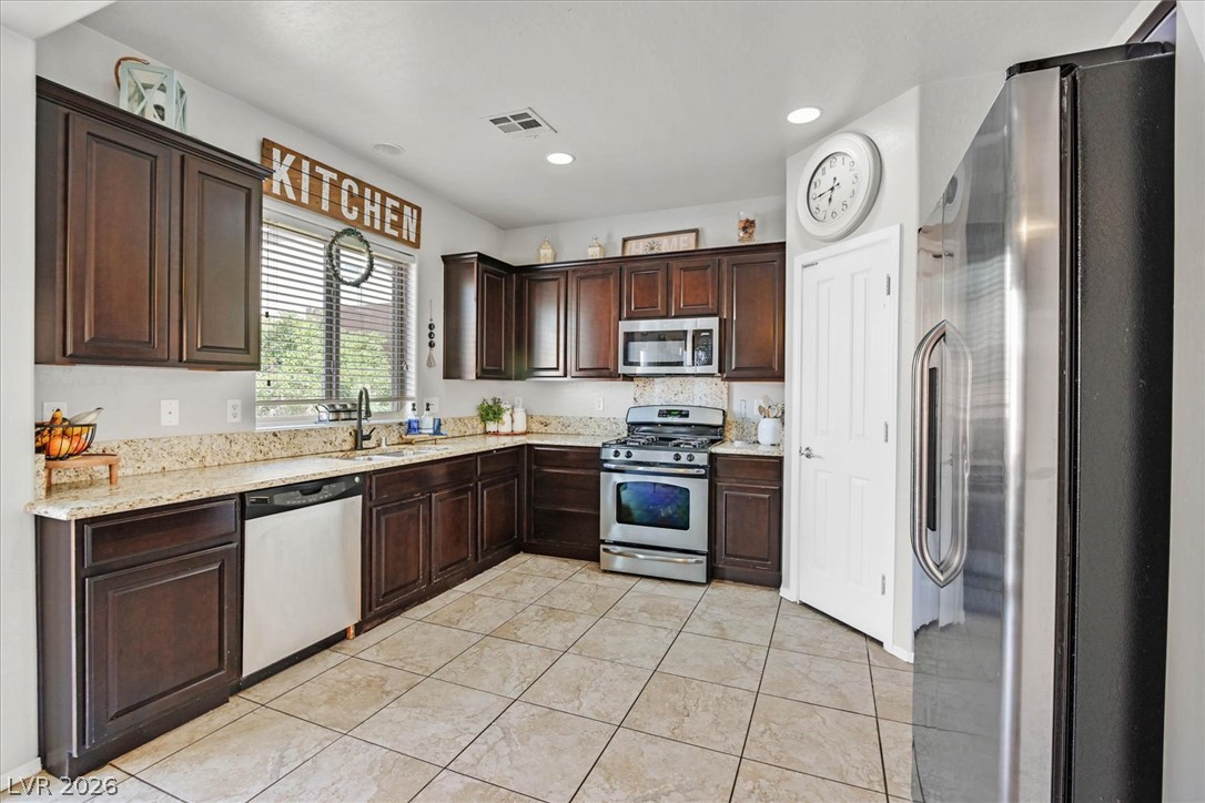 2612 Seurat Terrace Property Photo 9