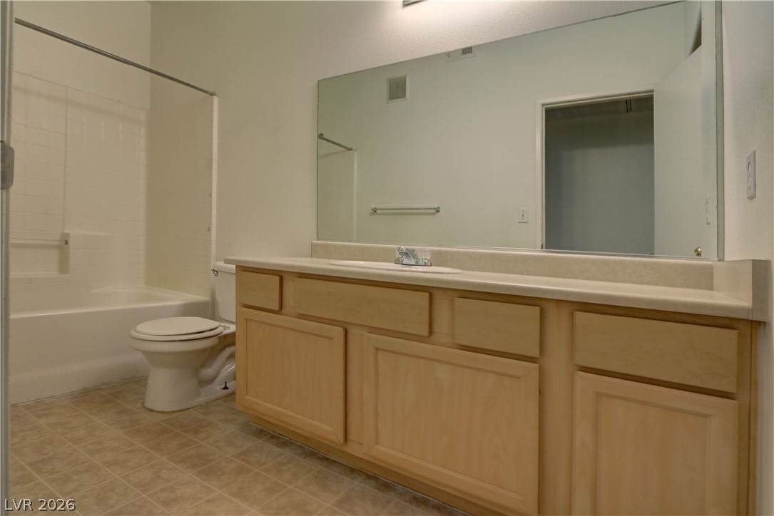 2615 West Gary Avenue 2047 Property Photo 9