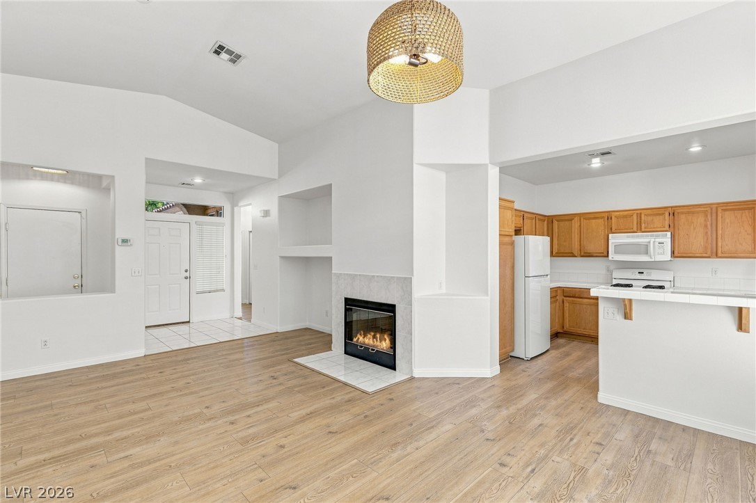 10521 Angel Dreams Avenue Property Photo 5