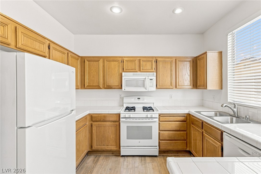 10521 Angel Dreams Avenue Property Photo 13