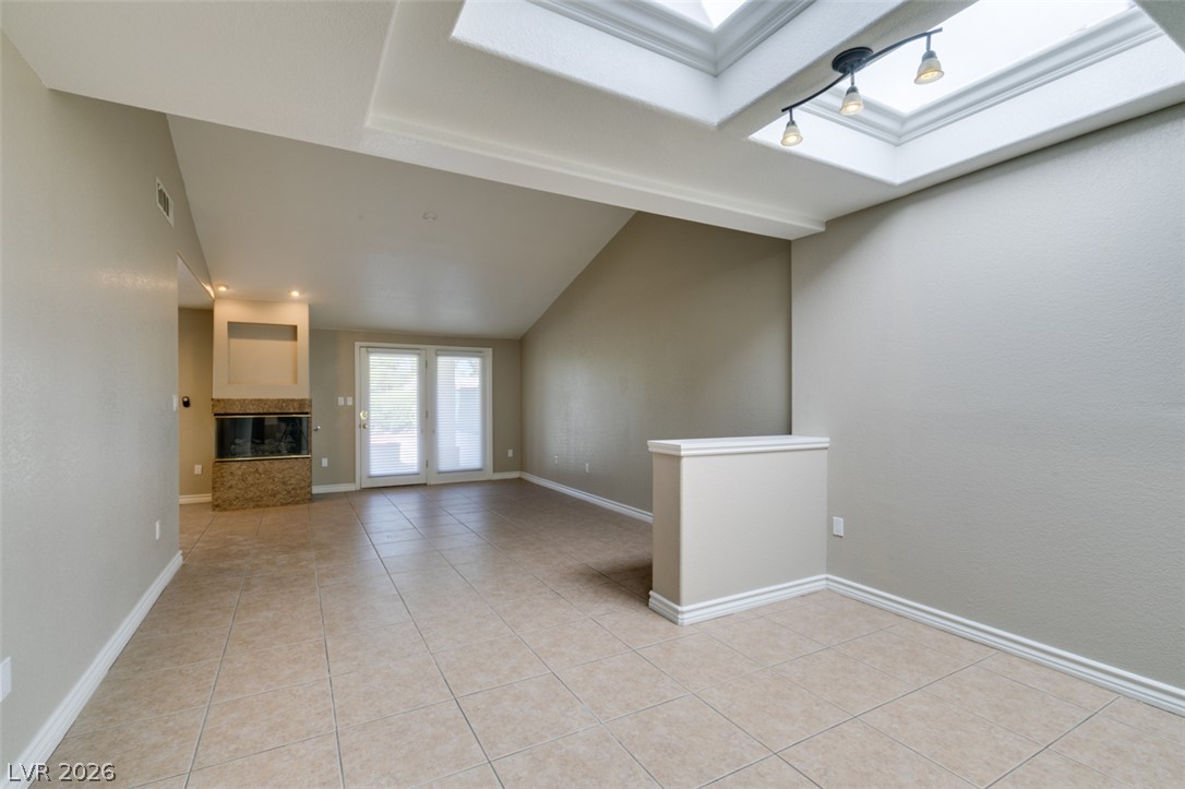 3043 Bel Air Drive Property Photo 3