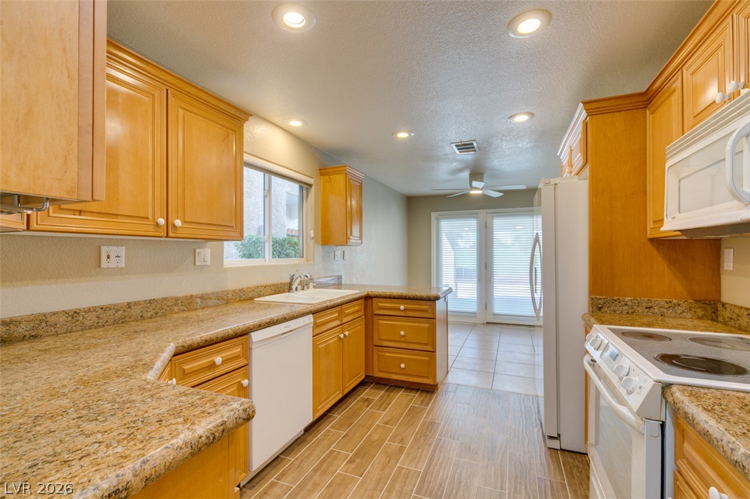 3043 Bel Air Drive Property Photo 13