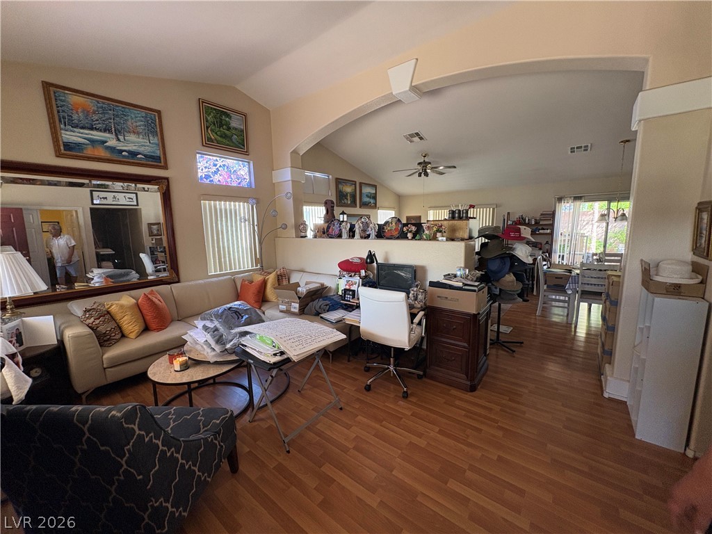 5104 Rancher Avenue Property Photo 3