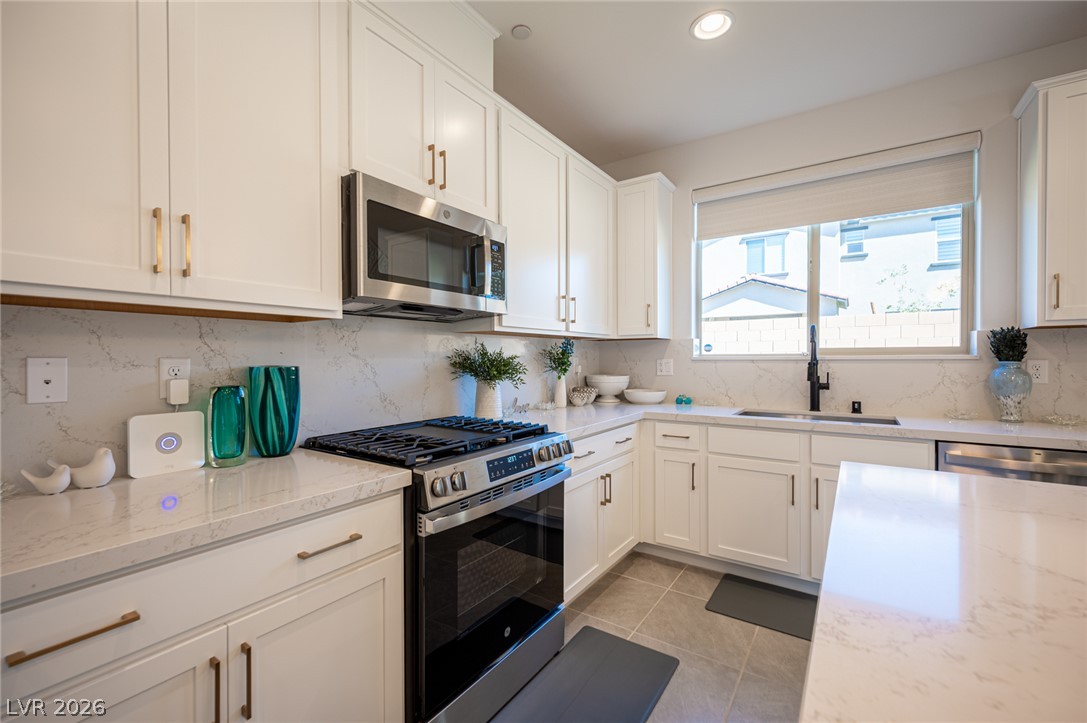 320 Della Pergola Place Property Photo 17