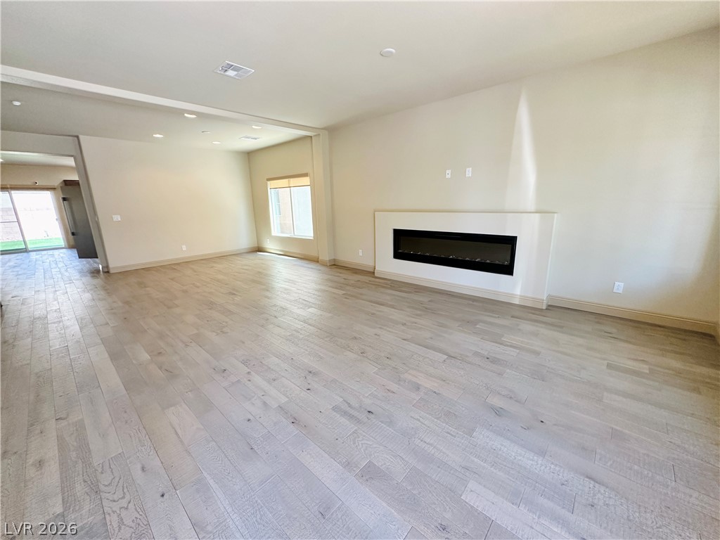 9842 Russian Hill Street Property Photo 3