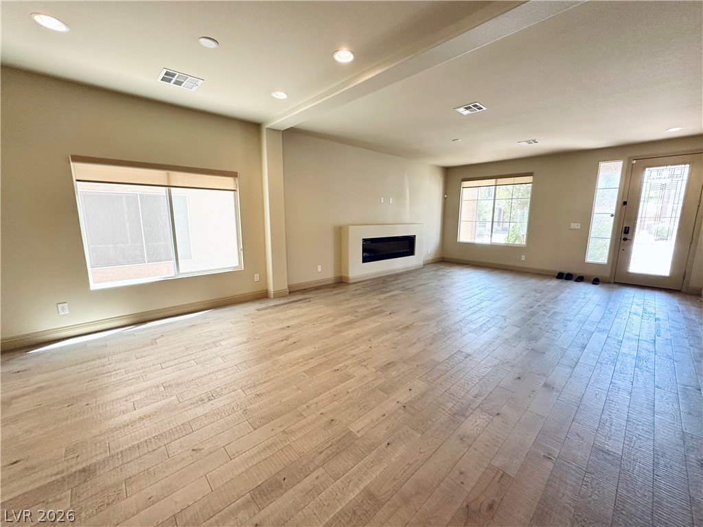 9842 Russian Hill Street Property Photo 5