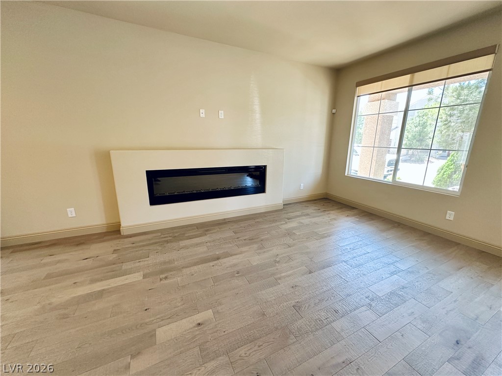9842 Russian Hill Street Property Photo 6