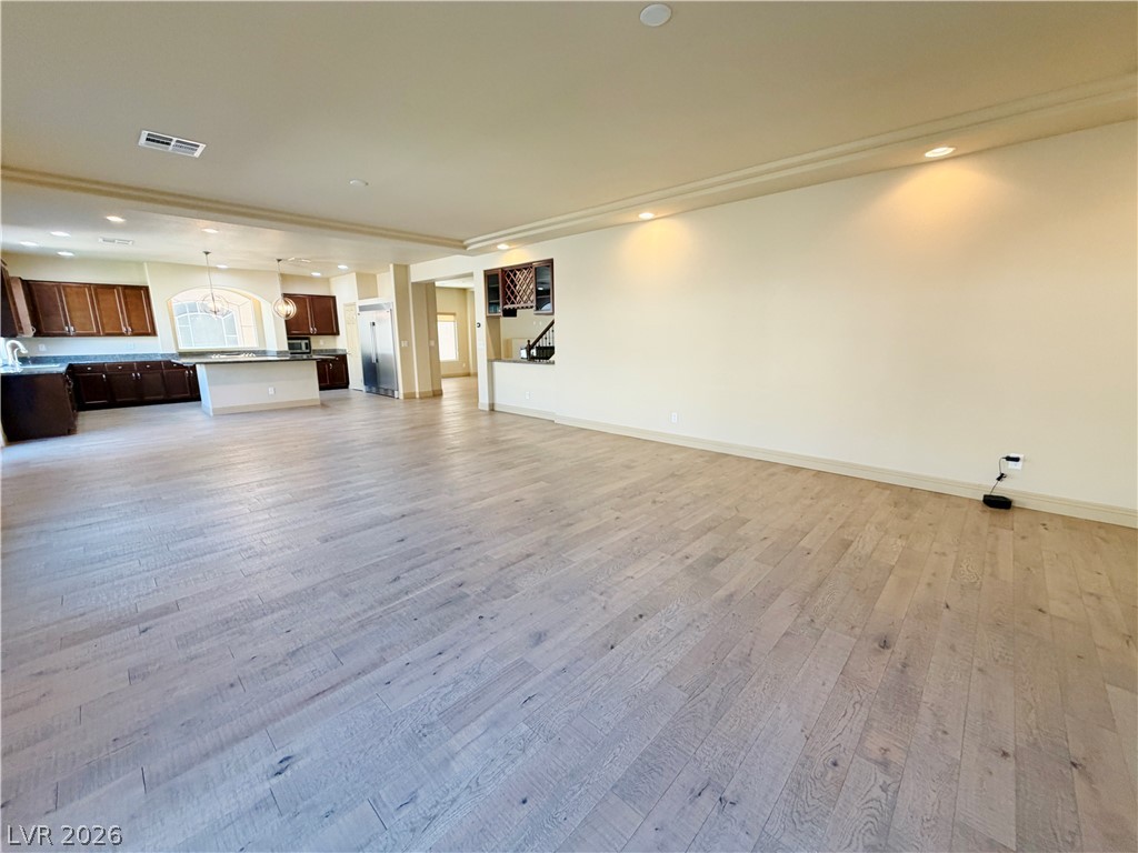 9842 Russian Hill Street Property Photo 13