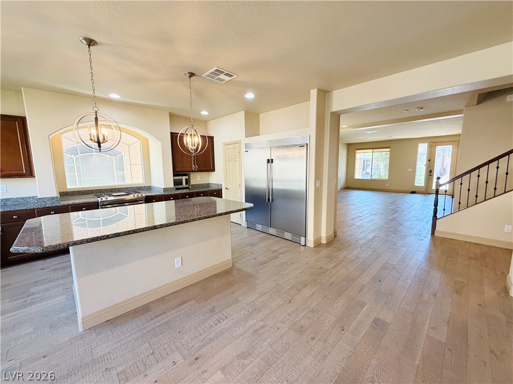 9842 Russian Hill Street Property Photo 15