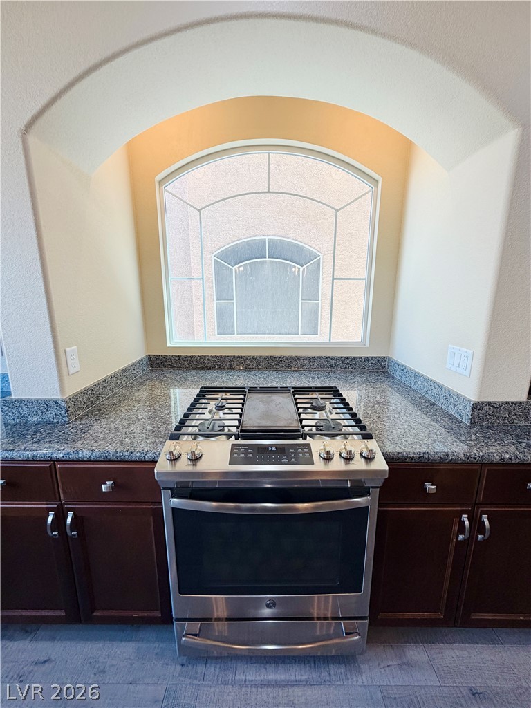 9842 Russian Hill Street Property Photo 18