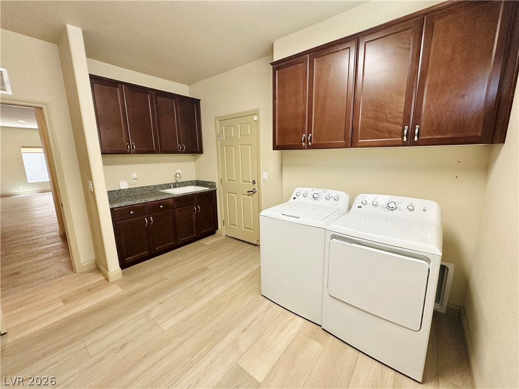 9842 Russian Hill Street Property Photo 28