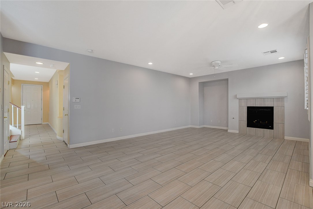 11832 Barcinas Lane Property Photo 9