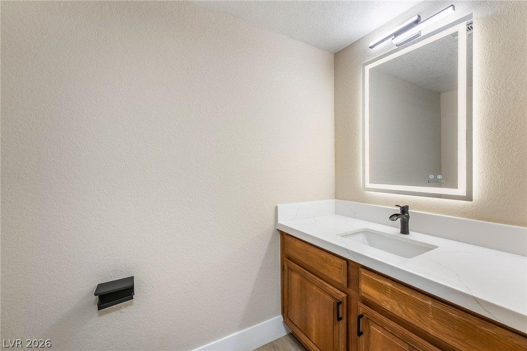 2716 Laguna Shores Lane Property Photo 21