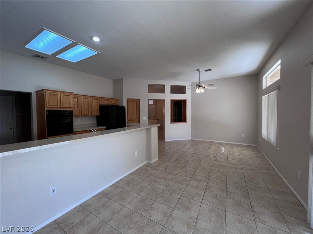 10401 Willamette Place Property Photo 5