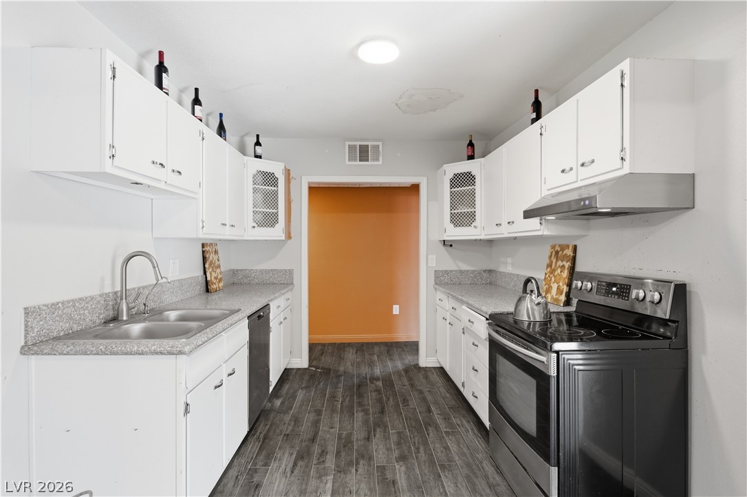 142 Magnesium Street Property Photo 10