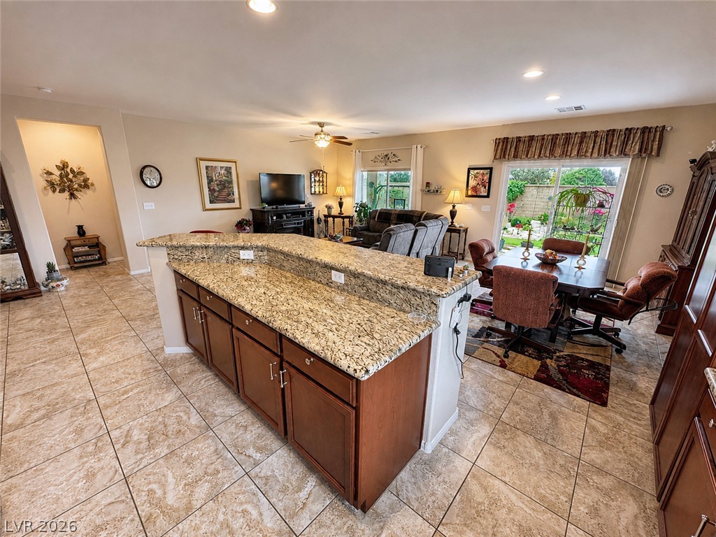5086 East Monte Penne Way Property Photo 4