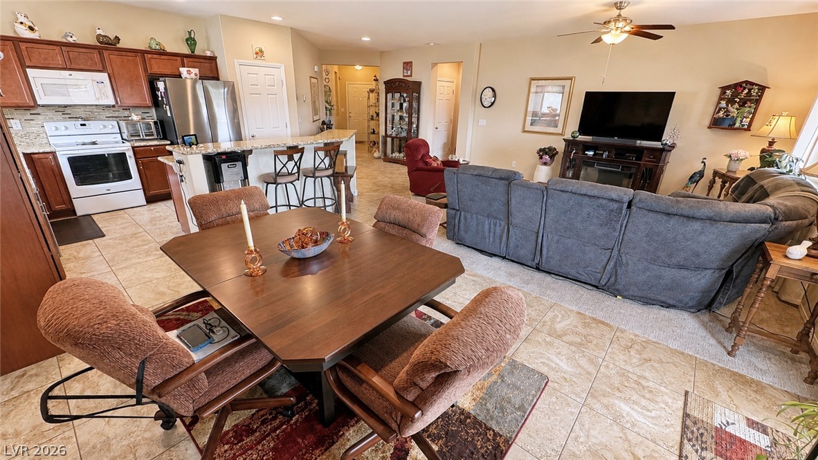 5086 East Monte Penne Way Property Photo 6