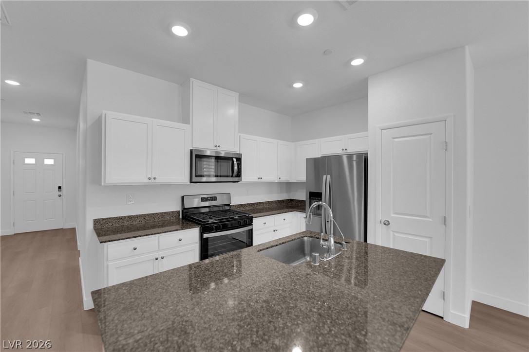 1181 Desert Lark Street Property Photo 11