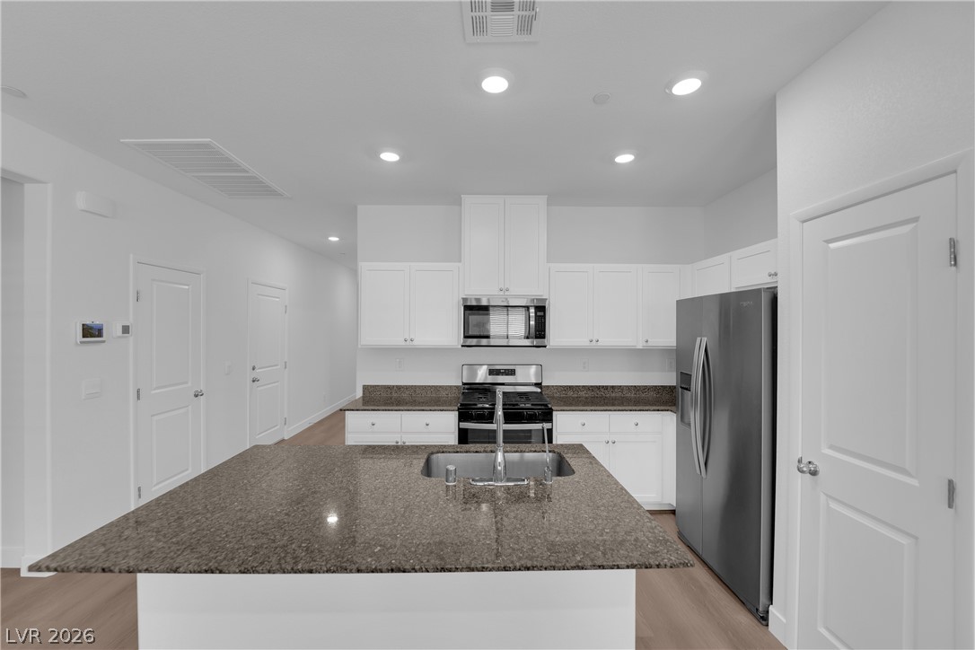 1181 Desert Lark Street Property Photo 13