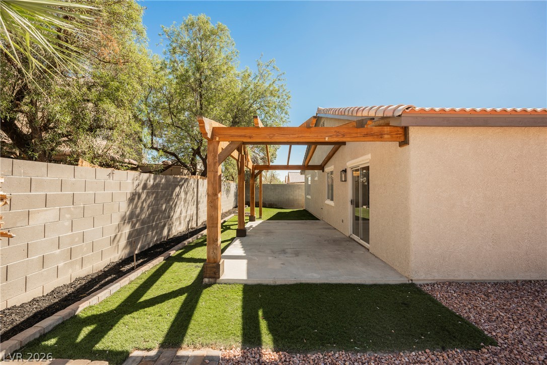 4022 Dripping Springs Avenue Property Photo 9