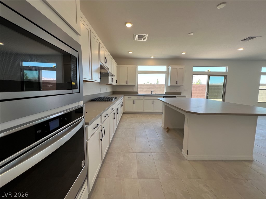 7129 Bold Rock Avenue Property Photo 3