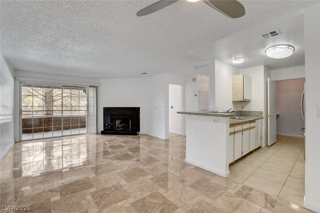 2200 South Fort Apache Road 2234 Property Photo 2