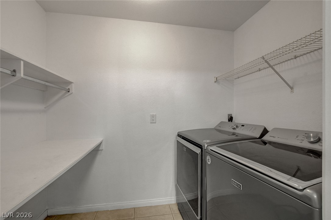 2200 South Fort Apache Road 2234 Property Photo 8