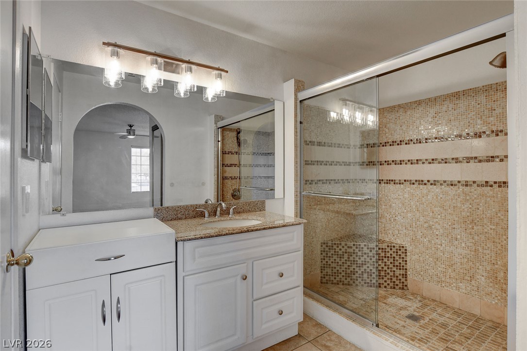 2200 South Fort Apache Road 2234 Property Photo 13